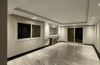 Apartment - 3 Bedrooms - 2 Bathrooms for rent in The Square - 5th Settlement Compounds - The 5th Settlement - New Cairo City - Cairo Apartment - 3 Bedrooms - 2 Bathrooms for rent in The Square - 5th Settlement Compounds - The 5th Settlement - New Cairo City - Cairo