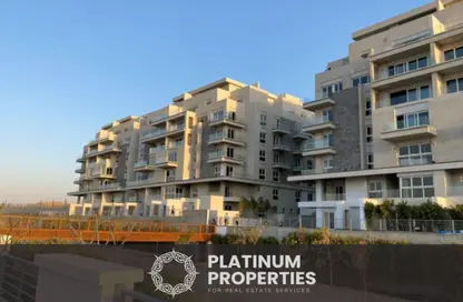 Apartment - 3 Bedrooms - 2 Bathrooms for sale in Mountain View iCity - 5th Settlement Compounds - The 5th Settlement - New Cairo City - Cairo