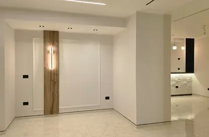 شقة - 3 غرف نوم - 2 حمامات للبيع في مدينة الخمائل - كمبوندات الشيخ زايد - الشيخ زايد - الجيزة شقة - 3 غرف نوم - 2 حمامات للبيع في مدينة الخمائل - كمبوندات الشيخ زايد - الشيخ زايد - الجيزة
