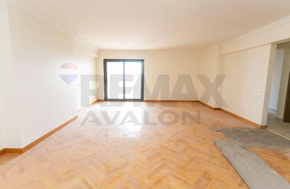 Apartment - 3 Bedrooms - 3 Bathrooms for sale in 14th of May Bridge - Smouha - Hay Sharq - Alexandria