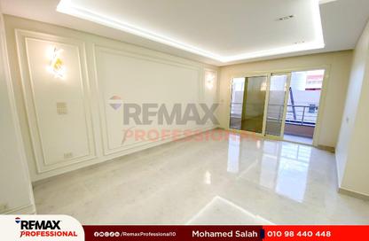 Apartment - 3 Bedrooms - 2 Bathrooms for rent in Al Geish Road - Camp Chezar - Hay Wasat - Alexandria