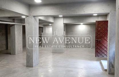 Retail - Studio - 3 Bathrooms for sale in Degla Square - Degla - Hay El Maadi - Cairo