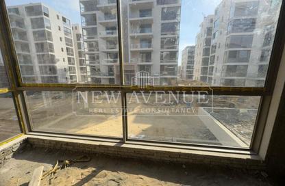 Apartment - 2 Bedrooms - 2 Bathrooms for sale in Lake View Residence 2 - 5th Settlement Compounds - The 5th Settlement - New Cairo City - Cairo