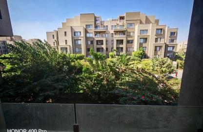 Apartment - 2 Bedrooms - 2 Bathrooms for sale in Palm Hills Village Gate - South Investors Area - New Cairo City - Cairo