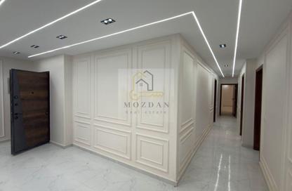 Apartment - 4 Bedrooms - 3 Bathrooms for sale in 10th Sector - Zahraa El Maadi - Hay El Maadi - Cairo
