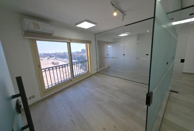98825203 - Property Main Image