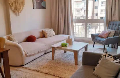 شقة - 3 غرف نوم - 2 حمامات للايجار في پريڤادو - مدينتي - القاهرة