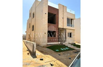 Villa - 4 Bedrooms - 3 Bathrooms for sale in Azzar 2 - 5th Settlement Compounds - The 5th Settlement - New Cairo City - Cairo