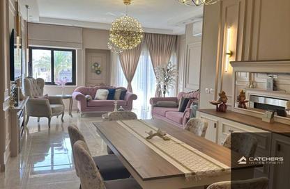 شقة - 3 غرف نوم - 2 حمامات للبيع في فيفث سكوير - التجمع الخامس - مدينة القاهرة الجديدة - القاهرة