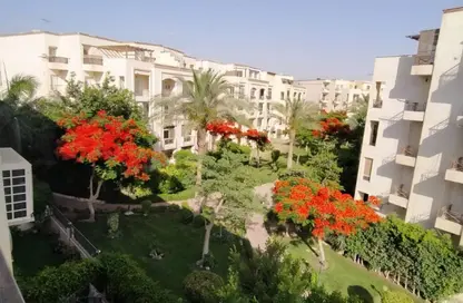 شقة - 3 غرف نوم - 2 حمامات للبيع في حدائق المهندسين - الحي الرابع - الشيخ زايد - الجيزة