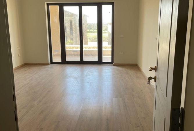 8701660 - Property Image 3