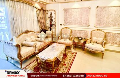 شقة - 2 غرف نوم - 1 حمام للبيع في شارع مدرسة الريادة - سموحة - حي شرق - الاسكندرية