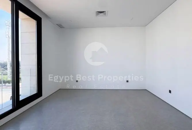 111317953 - Property Image 2