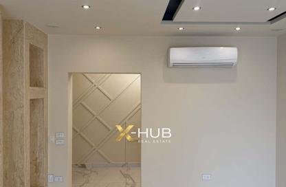 Apartment - 3 - 4 for rent in The Courtyards - Sheikh Zayed Compounds - Sheikh Zayed City - Giza