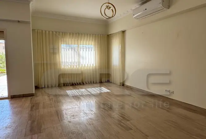 102913361 - Property Image 2