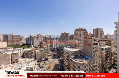 Apartment - 4 Bedrooms - 2 Bathrooms for sale in Al Fath St. - Janaklees - Hay Sharq - Alexandria