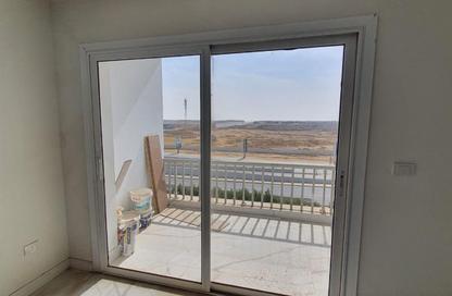 Apartment - 3 Bedrooms - 3 Bathrooms for sale in Hyde Park - New Cairo City - Cairo