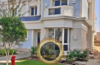 Townhouse - 4 Bedrooms - 4 Bathrooms for sale in Mountain View 1 - 5th Settlement Compounds - The 5th Settlement - New Cairo City - Cairo