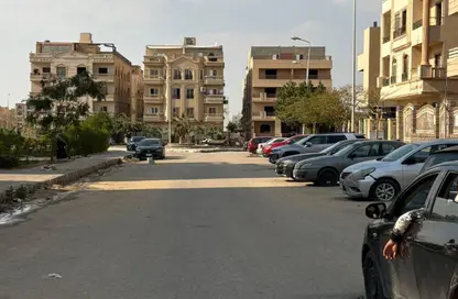 شقة - 3 غرف نوم - 2 حمامات للبيع في المجاورة الاولي - المنطقة السابعة - مدينة الشروق - القاهرة