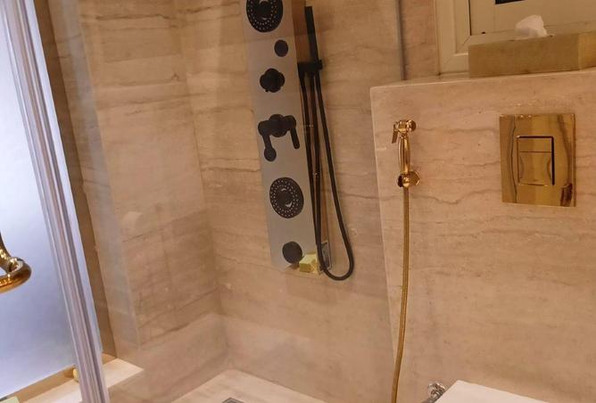 74040837 - Property Image 2