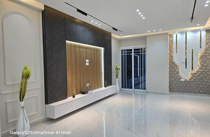 Apartment - 3 Bedrooms - 2 Bathrooms for sale in Gate 3 - Menkaure - Hadayek El Ahram - Giza