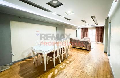 Apartment - 4 Bedrooms - 3 Bathrooms for sale in Al Fath St. - Fleming - Hay Sharq - Alexandria