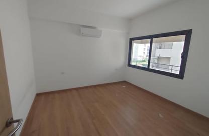 Apartment - 3 Bedrooms - 3 Bathrooms for sale in Sun Capital - Fayoum Desert road - 6 October City - Giza