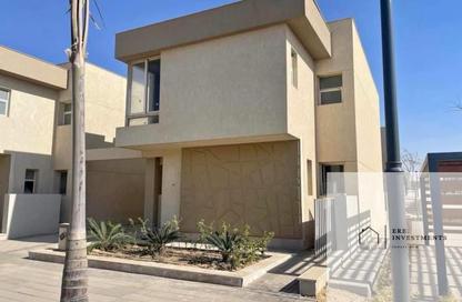 Townhouse - 4 Bedrooms - 4 Bathrooms for sale in Palm Hills New Cairo - 5th Settlement Compounds - The 5th Settlement - New Cairo City - Cairo