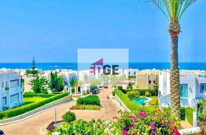 Chalet - 2 Bedrooms - 2 Bathrooms for sale in Mountain View - Ras Al Hekma - North Coast
