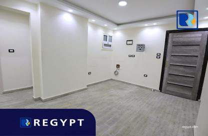 Office Space - Studio - 1 for rent in Zahraa Al Maadi St. - Degla - Hay El Maadi - Cairo