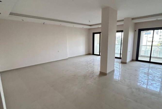 8670328 - Property Image 2