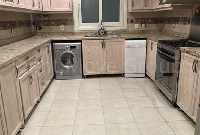 77330131 - Property Image 3