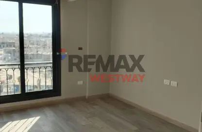 Apartment - 3 Bedrooms - 3 Bathrooms for rent in Village West - Sheikh Zayed Compounds - Sheikh Zayed City - Giza