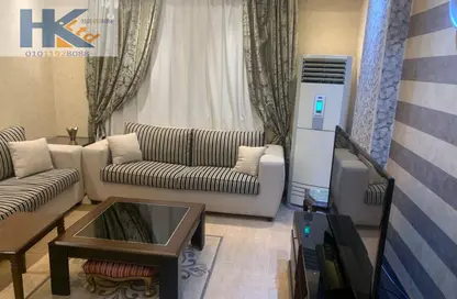 شقة - 3 غرف نوم - 2 حمامات للبيع في البوابة الاولي - خوفو - حدائق الاهرام - الجيزة