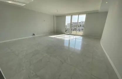 Apartment - 3 Bedrooms - 3 Bathrooms for sale in Pyramids Hills - Cairo Alexandria Desert Road - 6 October City - Giza