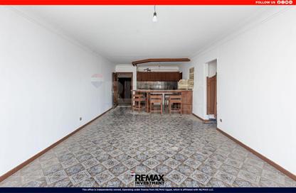 Apartment - 3 Bedrooms - 1 Bathroom for sale in Smouha Square - Smouha - Hay Sharq - Alexandria