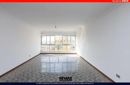 شقة - 3 غرف نوم - 1 حمام للبيع في ميدان سموحة - سموحة - حي شرق - الاسكندرية