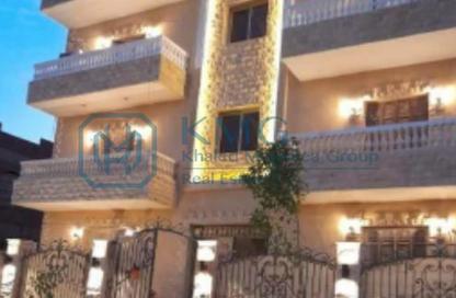 Apartment - 3 Bedrooms - 2 Bathrooms for sale in Area D - Ganoob El Acadimia - New Cairo City - Cairo