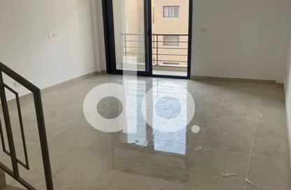 (بنتهاوس  (روف - 4 - 4 للبيع في مون ريزيدنس - فيفث سكوير - التجمع الخامس - مدينة القاهرة الجديدة - القاهرة