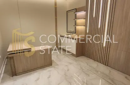 عيادة - 4 غرف نوم - 1 حمام للايجار في شارع التسعين الجنوبي - التجمع الخامس - مدينة القاهرة الجديدة - القاهرة