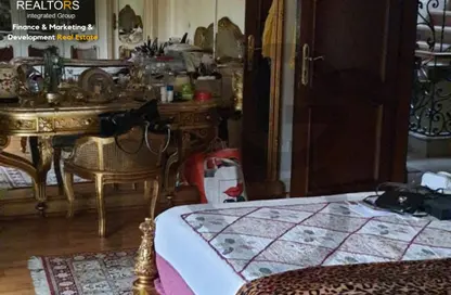 تاون هاوس - 3 غرف نوم - 3 حمامات للبيع في رويال فالي - محور 26 يوليو - مدينة 6 أكتوبر - الجيزة