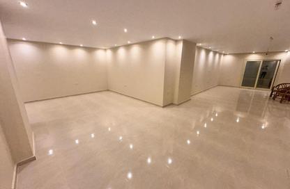 Apartment - 3 - 2 for sale in Gate 4 - Mena - Hadayek El Ahram - Giza