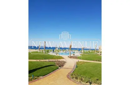 فيلا - 5 غرف نوم - 3 حمامات للبيع في لافيستا جاردنز - لافيستا - العين السخنة - السويس