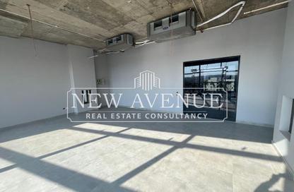Office Space - 2 Bedrooms - 1 Bathroom for rent in 90 Avenue - South Investors Area - New Cairo City - Cairo
