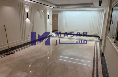 شقة - 3 غرف نوم - 2 حمامات للايجار في وان جولدن سكوير مول - التجمع الخامس - مدينة القاهرة الجديدة - القاهرة