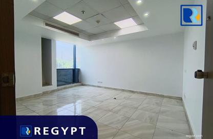 Clinic - Studio - 3 for rent in Cornish El Nile St. - Maadi - Hay El Maadi - Cairo