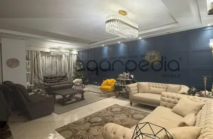 Apartment - 3 Bedrooms - 3 Bathrooms for sale in Stone Residence - 5th Settlement Compounds - The 5th Settlement - New Cairo City - Cairo