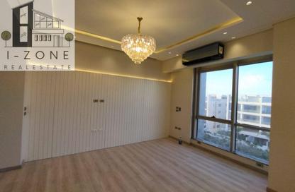 Apartment - 4 Bedrooms - 3 Bathrooms for rent in Galleria Moon Valley - South Investors Area - New Cairo City - Cairo Apartment - 4 Bedrooms - 3 Bathrooms for rent in Galleria Moon Valley - South Investors Area - New Cairo City - Cairo