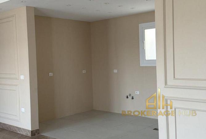 70092386 - Property Image 3