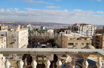 شقة - 3 غرف نوم - 3 حمامات للبيع في المقطم - القاهرة